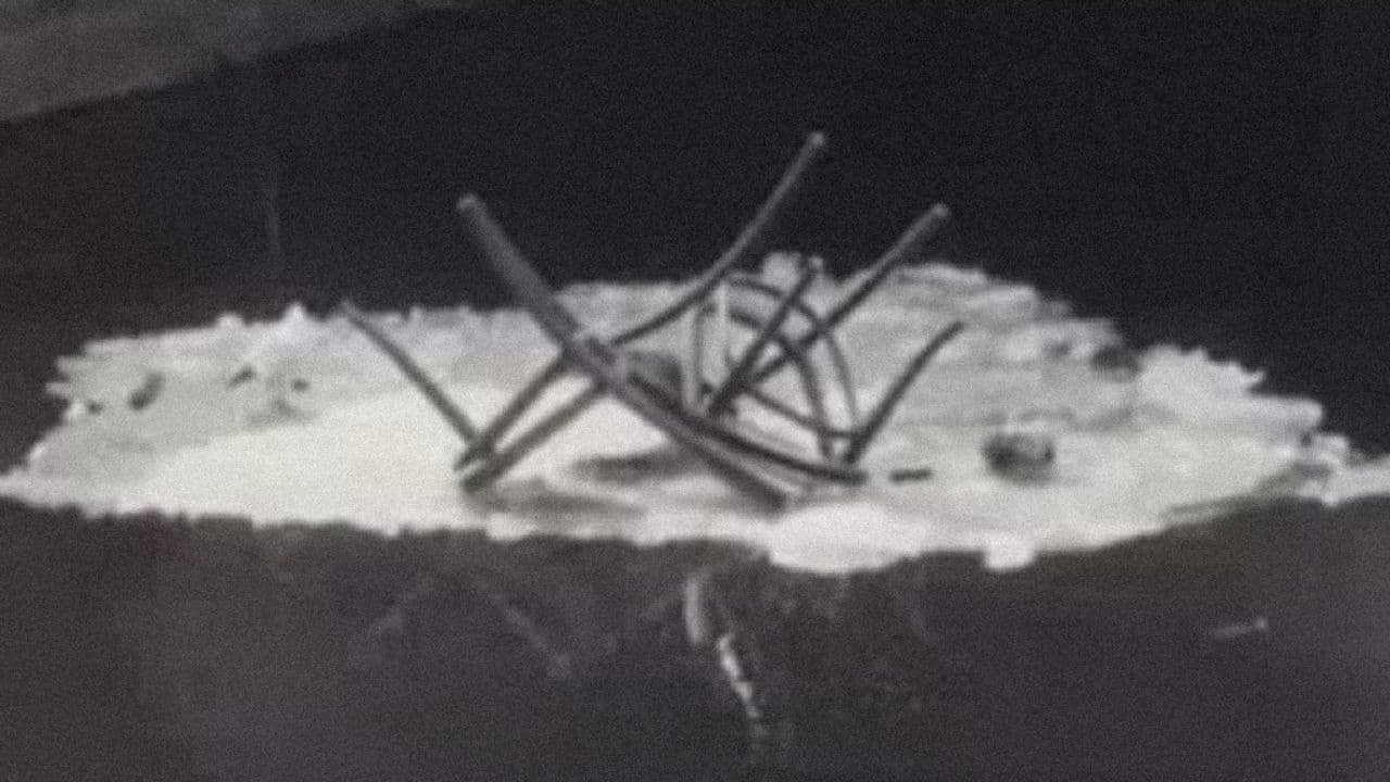 Утром шёл снег