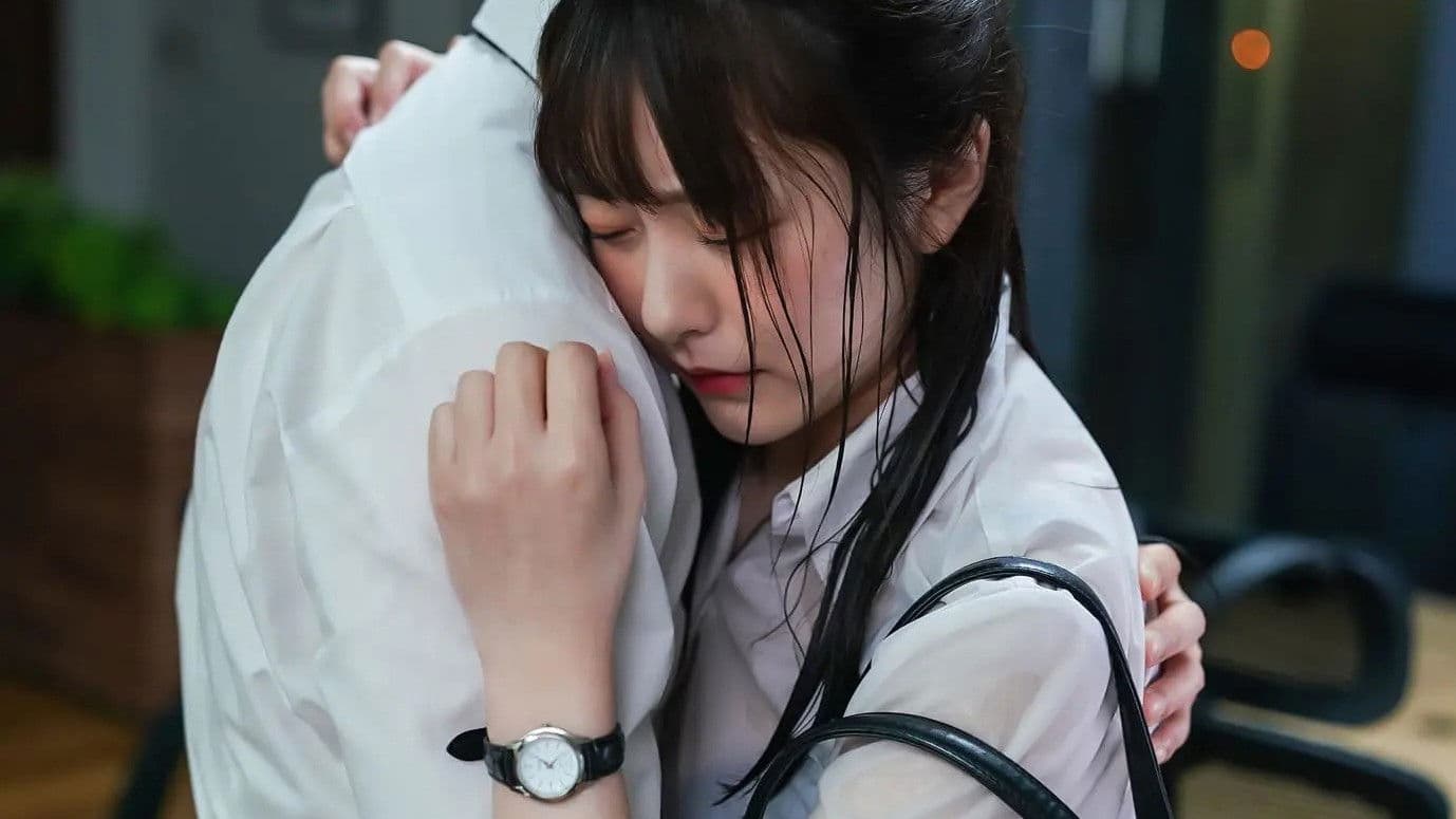 ゲリラ豪雨の夜に憧れの女上司と会社で2人きり…帰れなくなった僕らは朝までSEXしまくった 青空ひかり