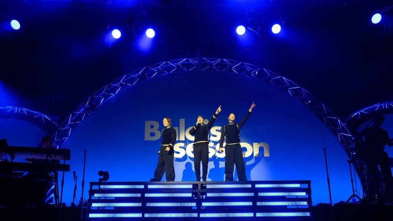 Take That play Baloise Session