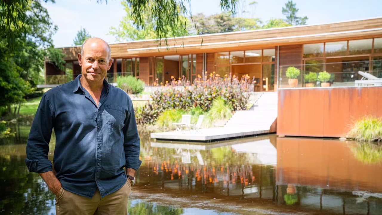 New Zealand's Best Homes with Phil Spencer