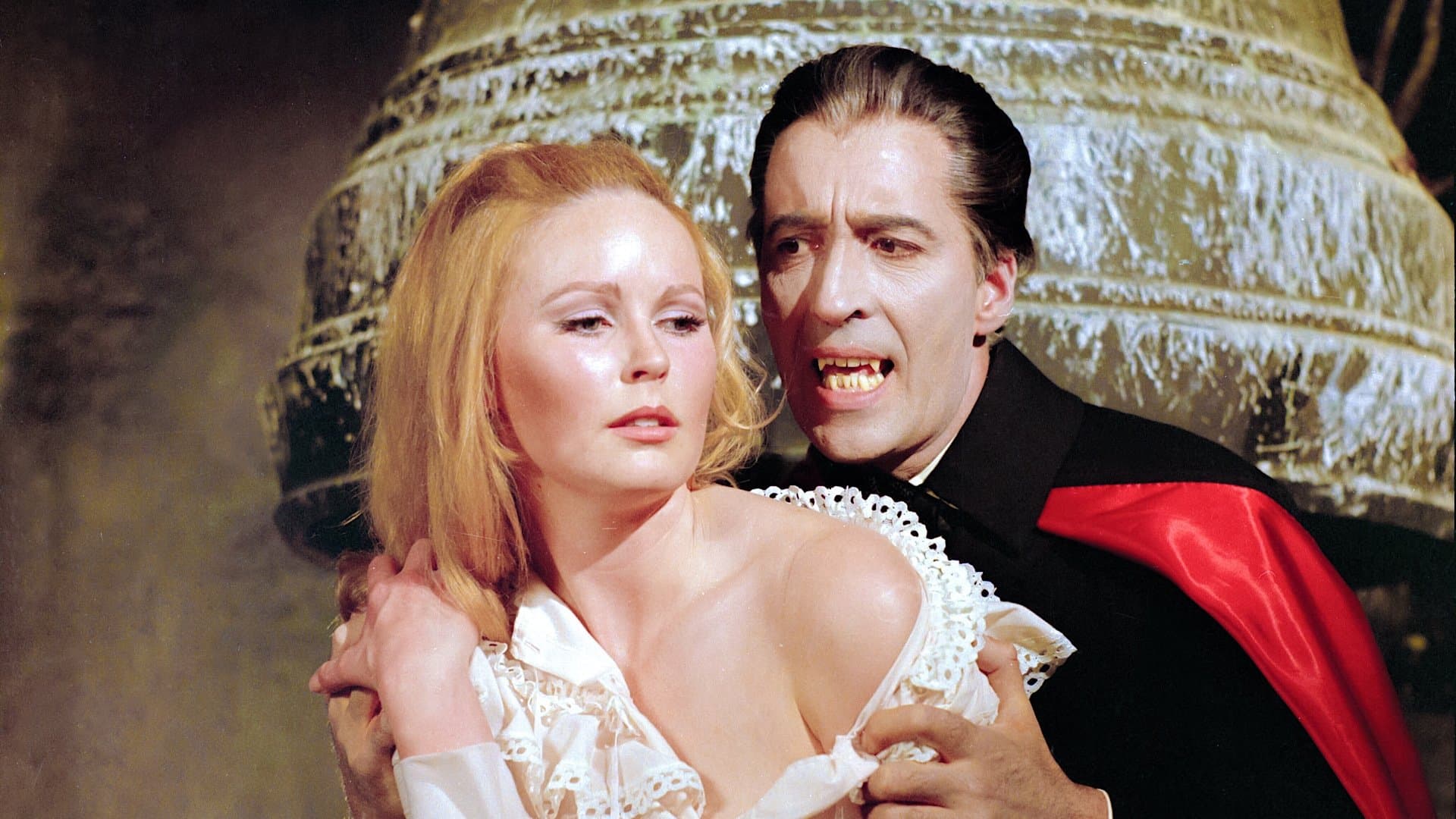 Dracula s-a ridicat din mormânt