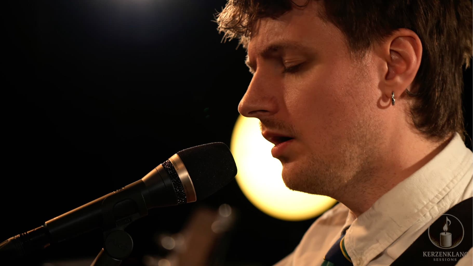 Kerzenklang Sessions: Paul B. Richard - "Silence At The Dinner Table"