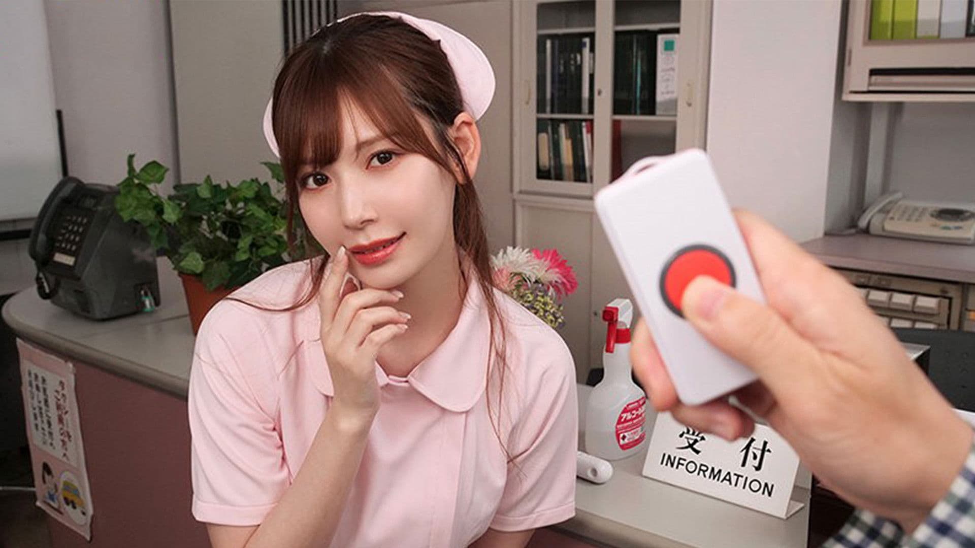 携帯ナースコールで24時間口内射精OK！ 即尺超好きおしゃぶり痴女ナース