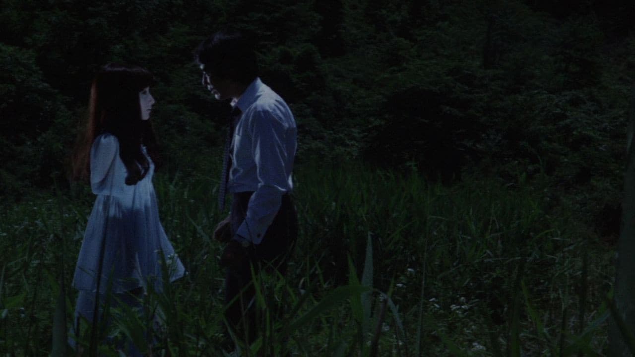 幽霊屋敷の恐怖 血を吸う人形