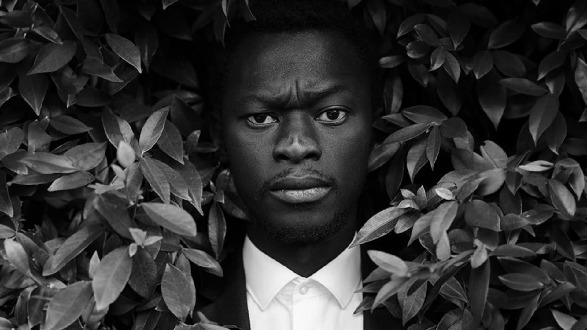 Musti Kusti - Kara Mizah