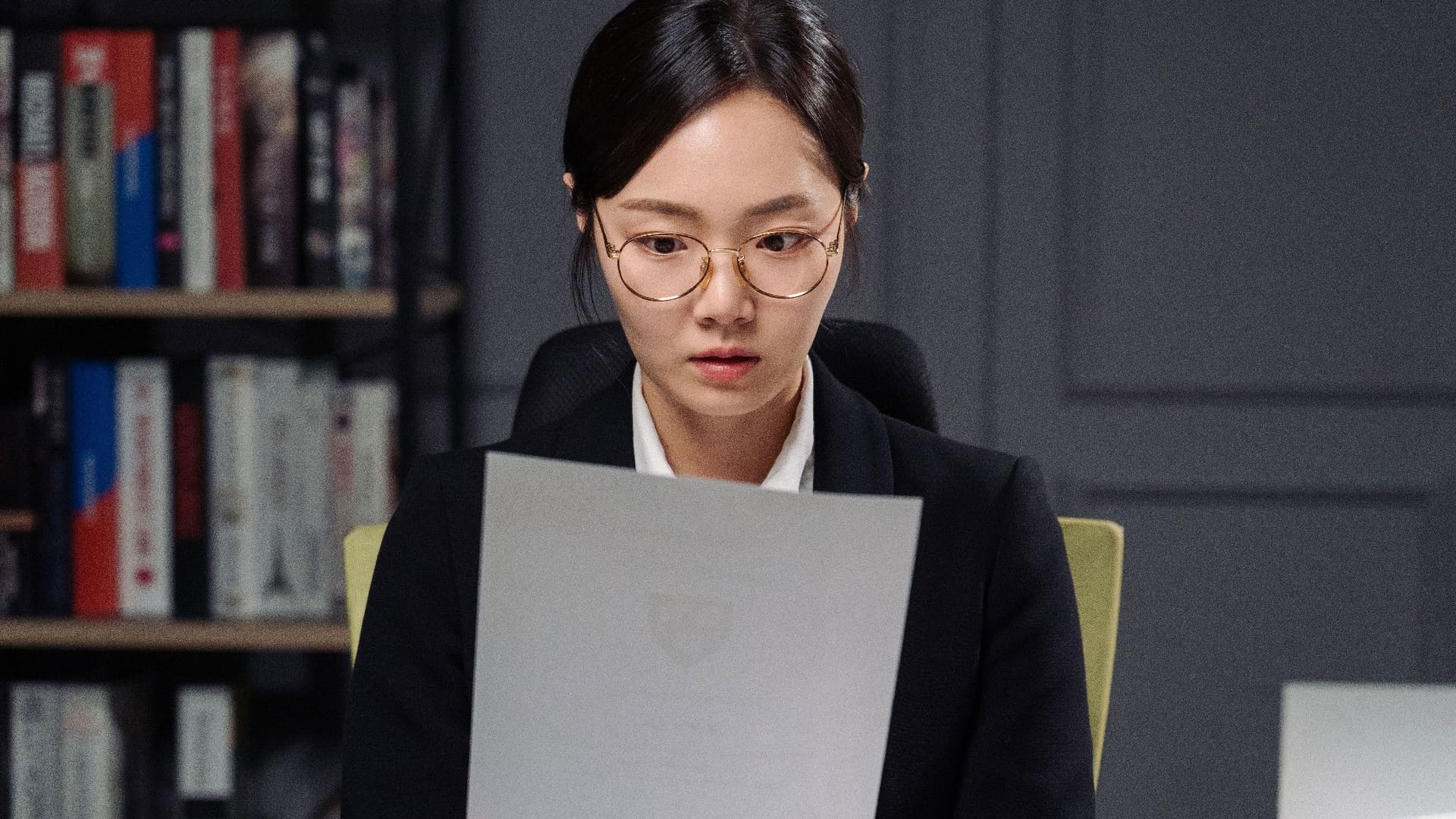 계약직만 9번 한 여자