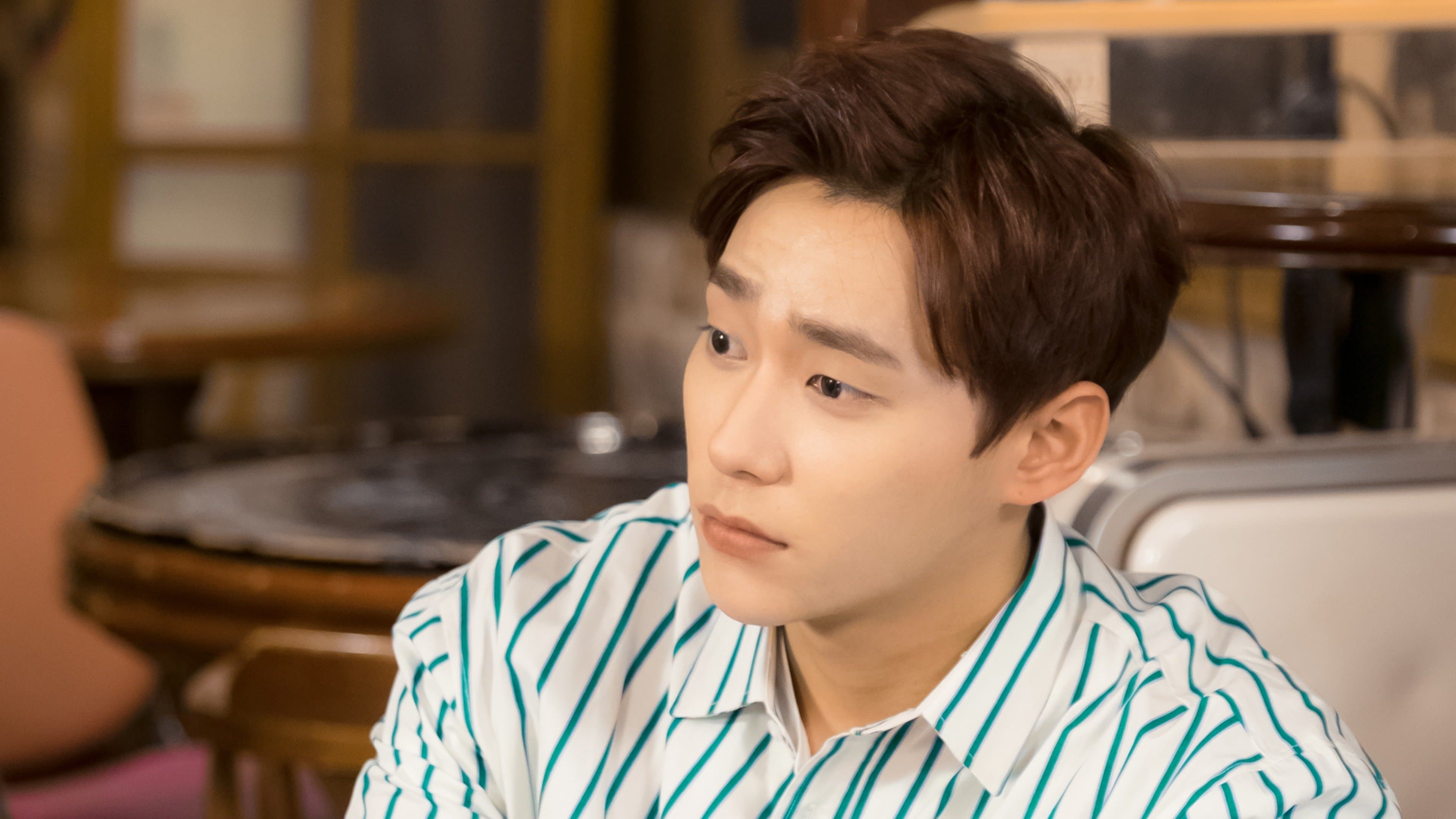 그녀는 거짓말을 너무 사랑해