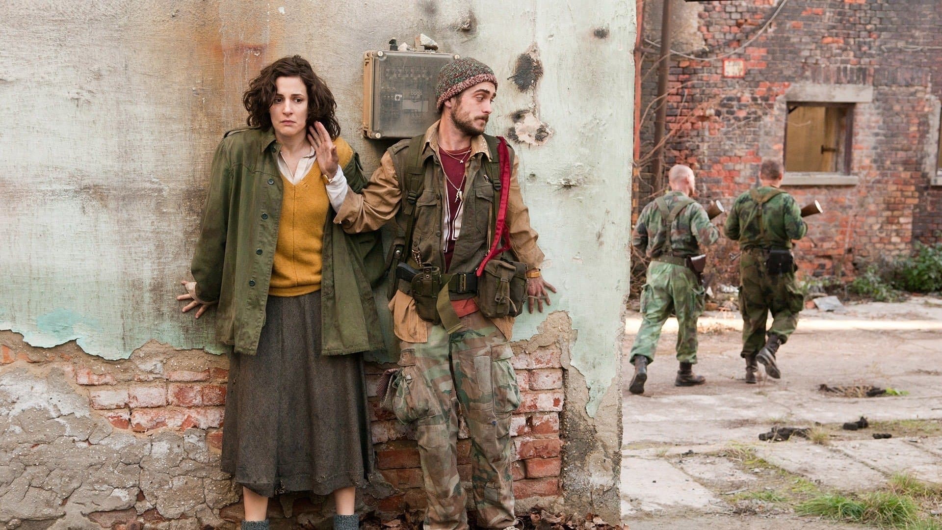 Pe tărâmul sângelui și al mierii