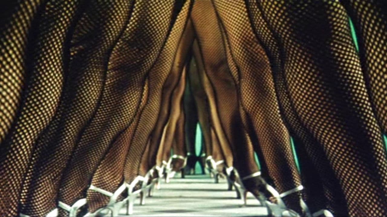 足にさわった女