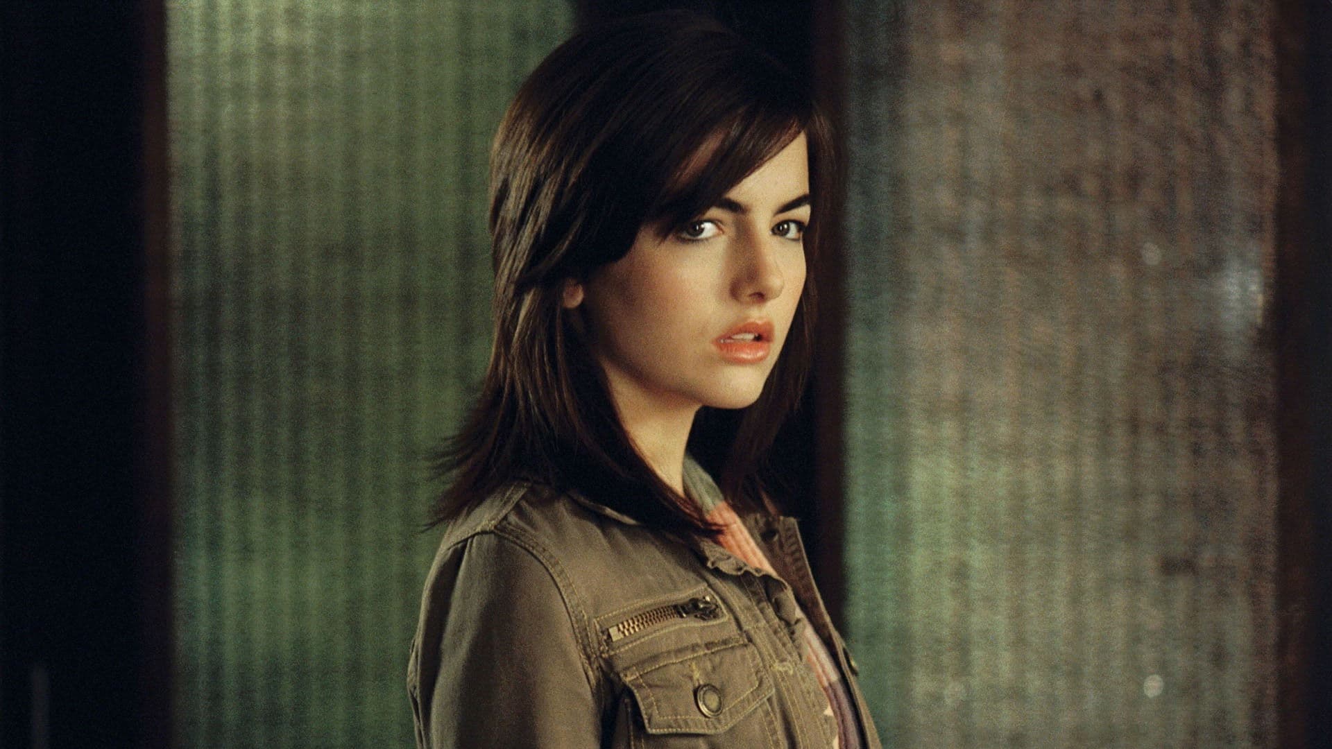 Când sună un străin