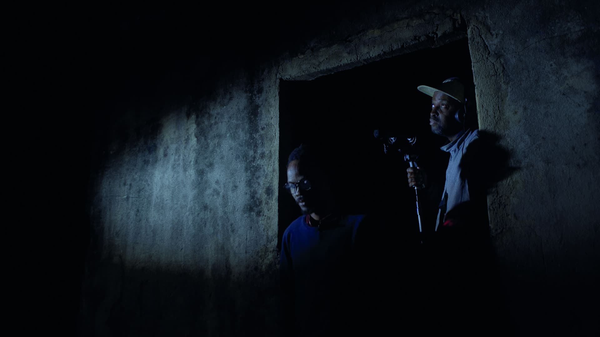 As noites ainda cheiram á pôlvora