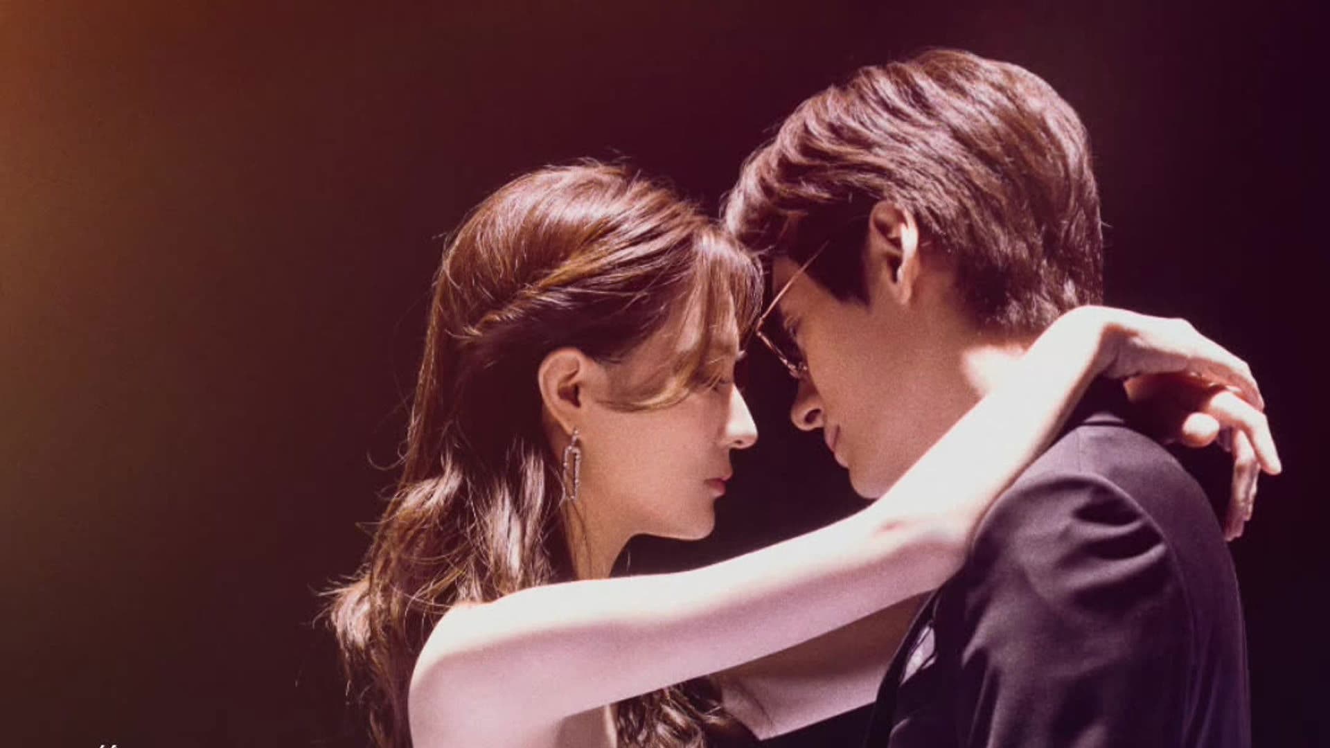 金牌客服董董恩