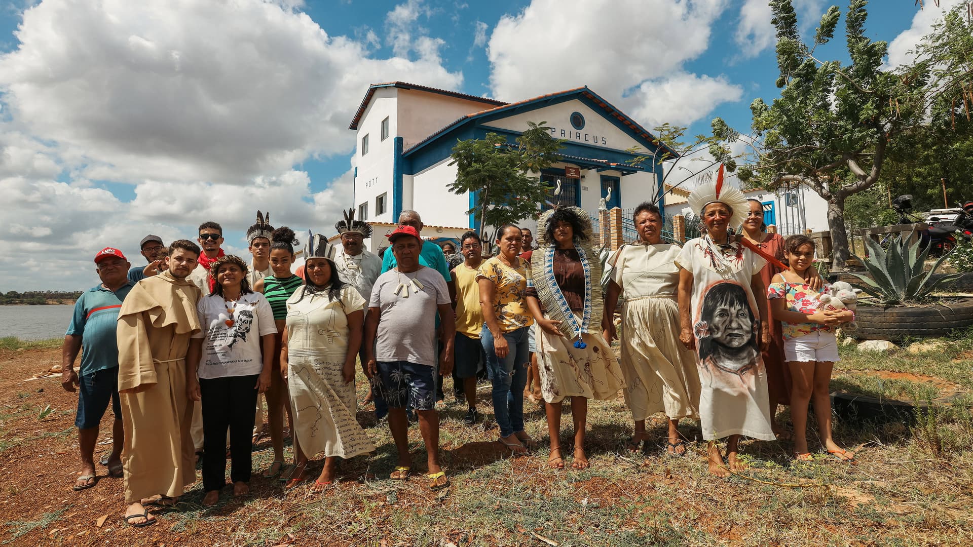 Diga ao Povo que Avance