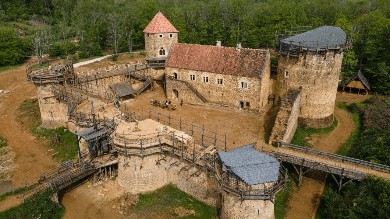 Le défi fou de GUÉDELON, construire un CHÂTEAU en AUTONOMIE TOTALE sans PÉTROLE comme au MOYEN ÂGE