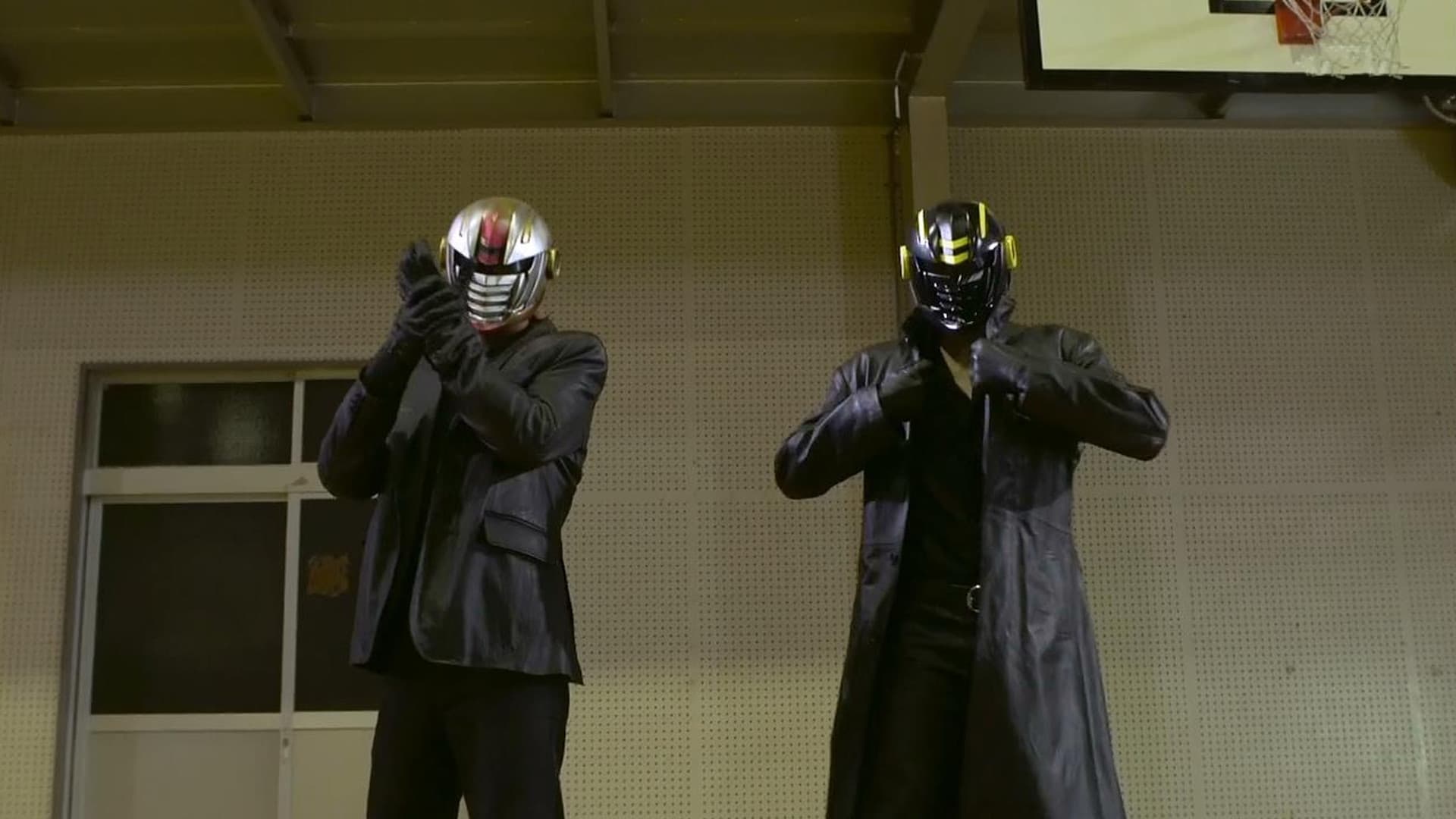 仮面ティーチャー