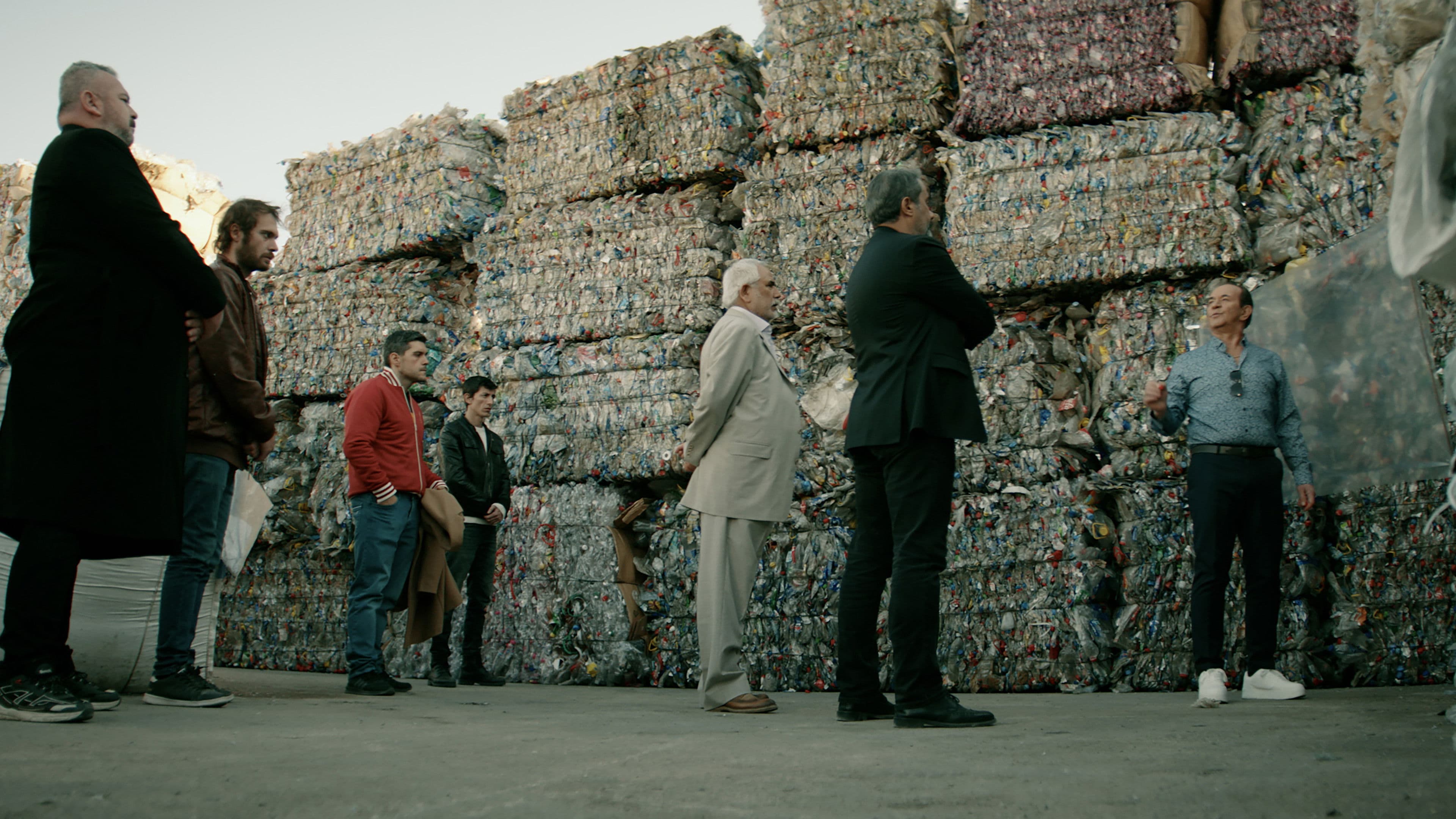 Ölü Köpekler Isırmaz