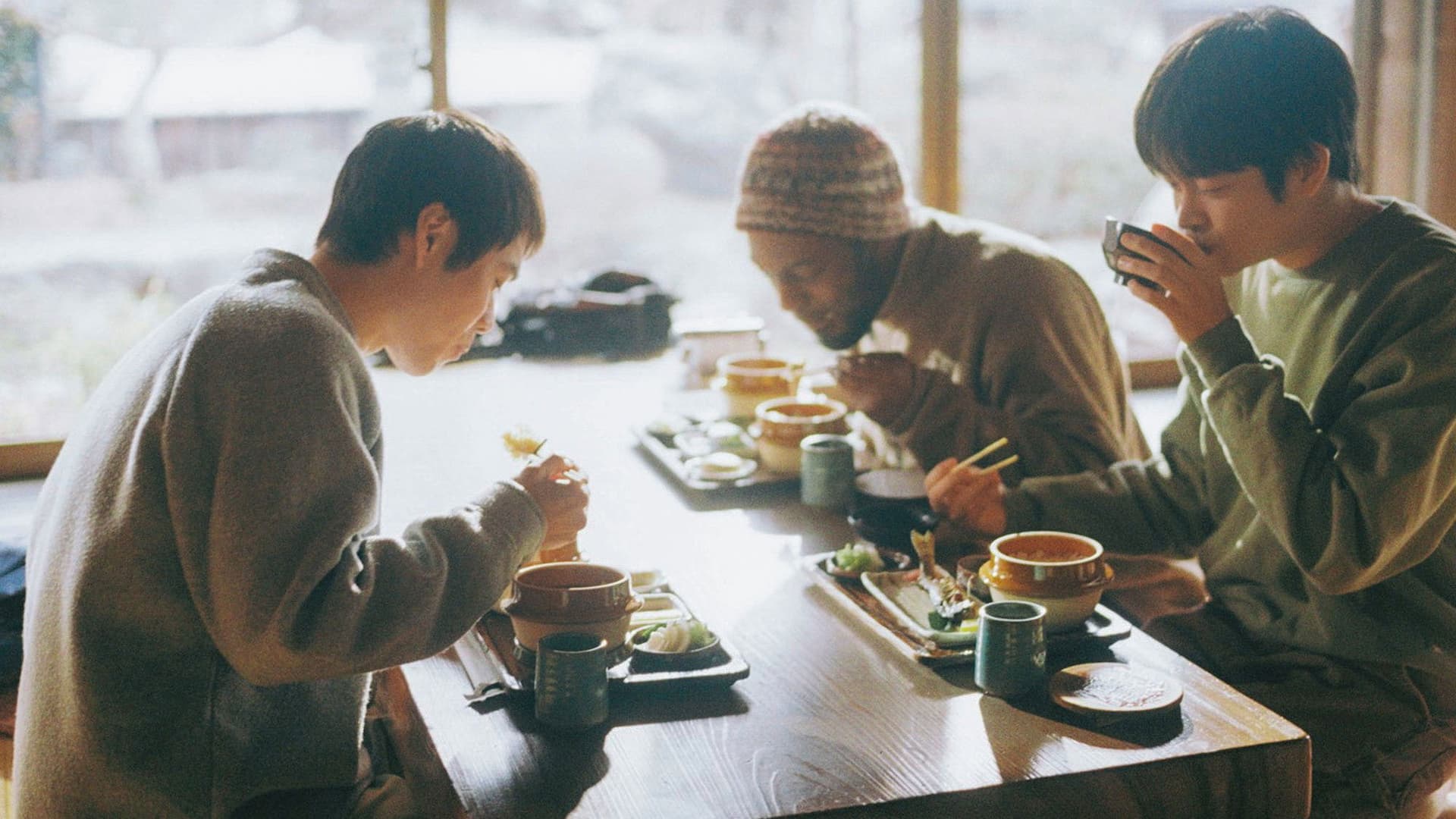 日の出を知らない街