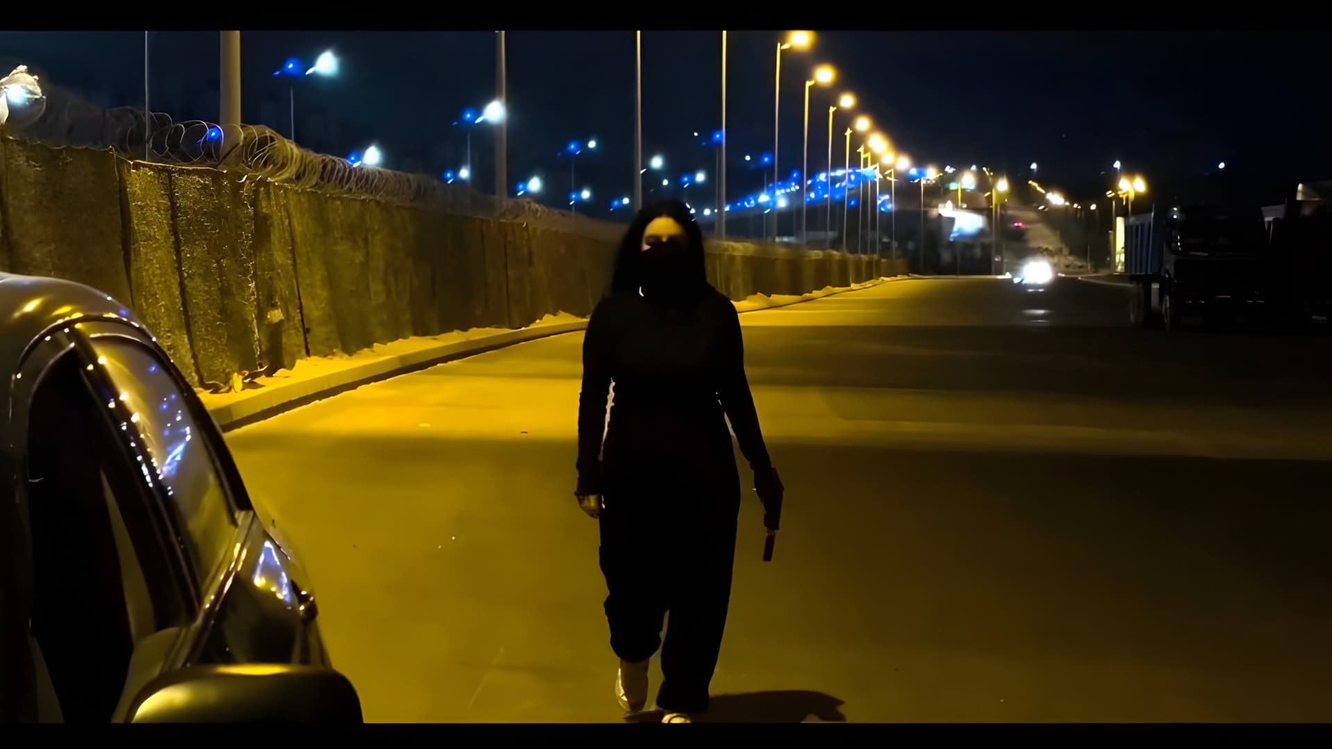 Plus One Minus One (+1 -1)