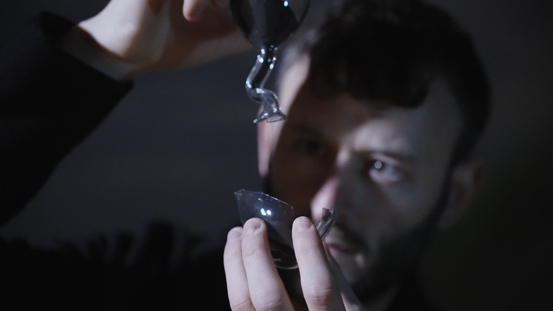 כה מוקדם, כה מאוחר