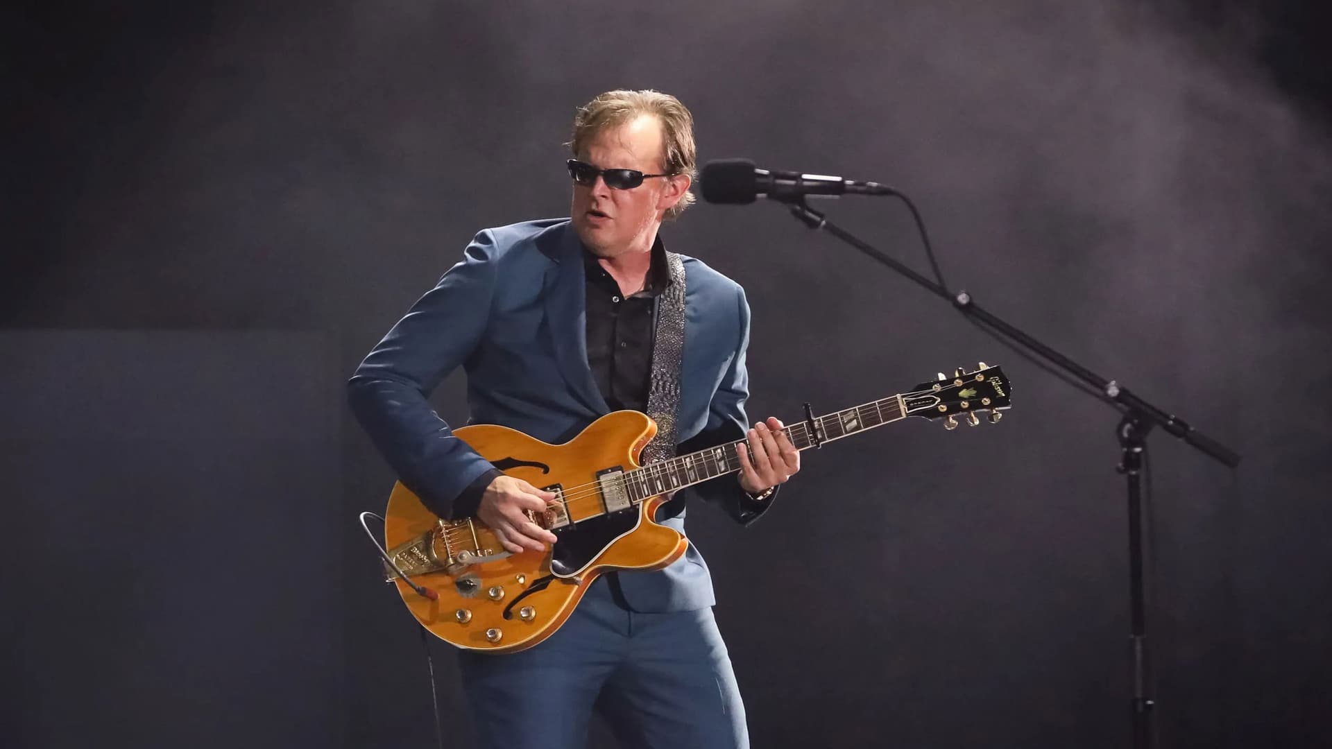 Joe Bonamassa - Live at the Hollywood Bowl (with Orchestra).