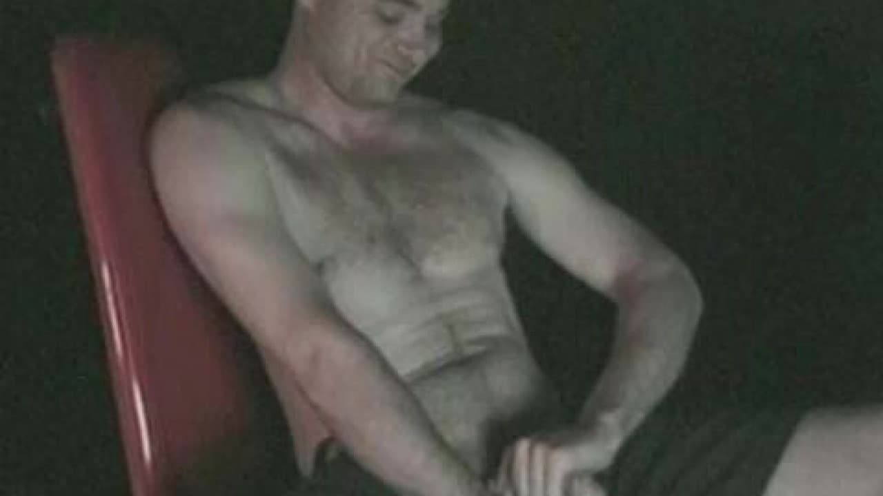 Autofellatio: Biographies