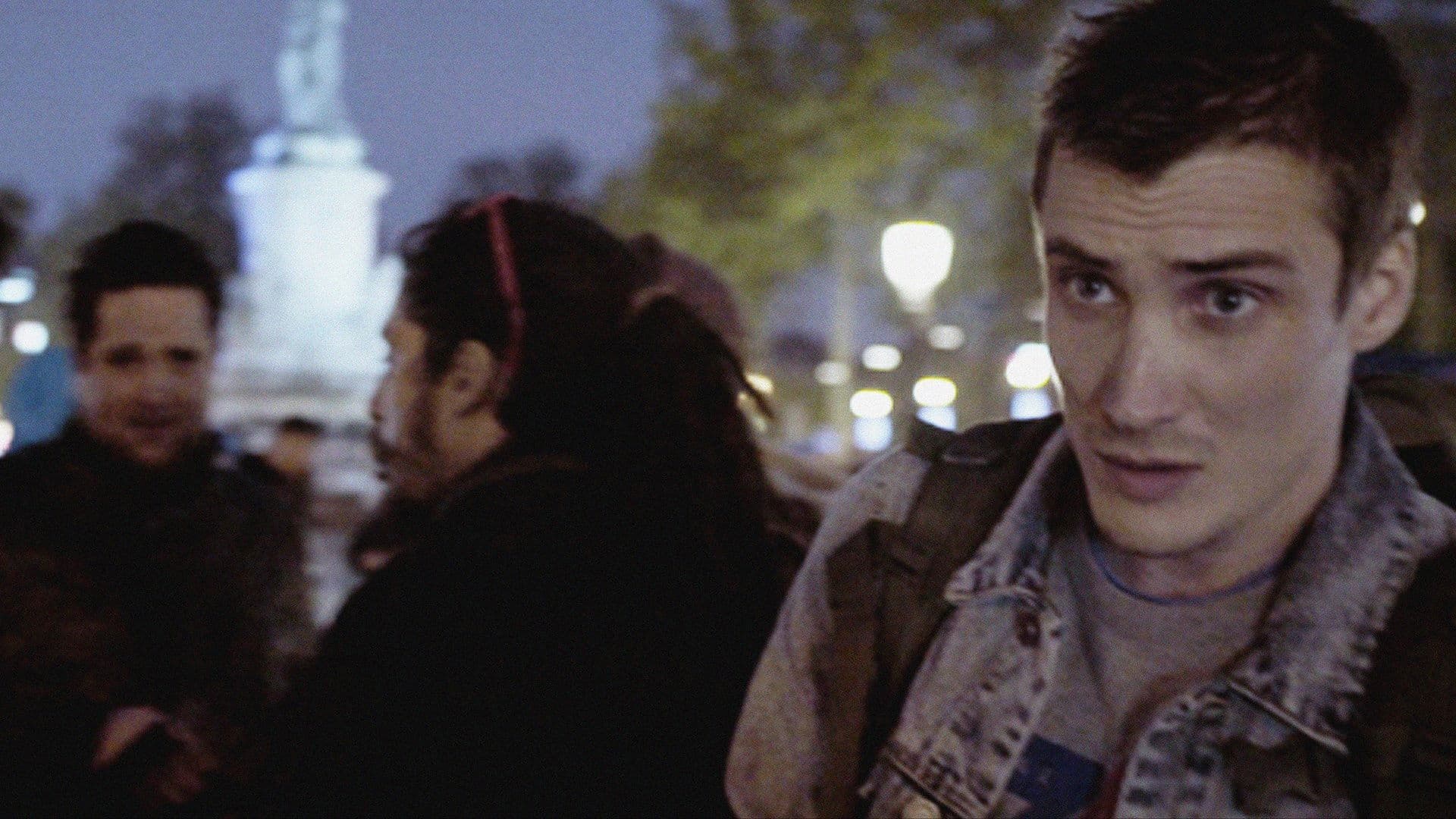 Noaptea în picioare