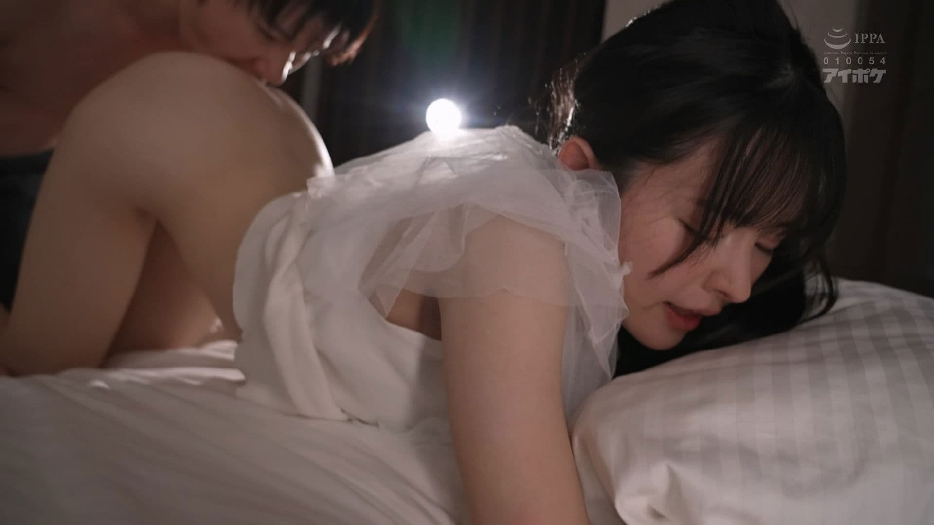 天真爛漫で天使のような担当アイドルに誘われ レッスン後、ラブホ合流し何度も背徳性交してしまうマネージャー失格の俺