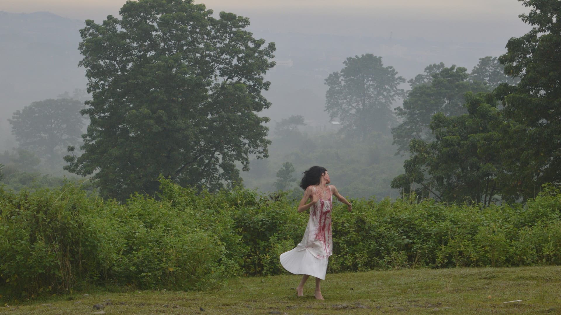 Sa Pagitan ng Pagnanasa at Pangungulila