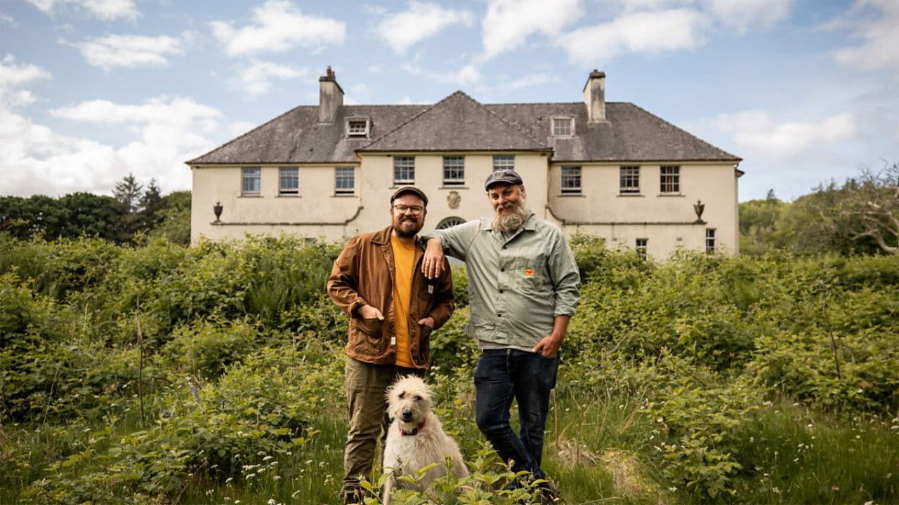 Banjo and Ro’s Grand Island Hotel