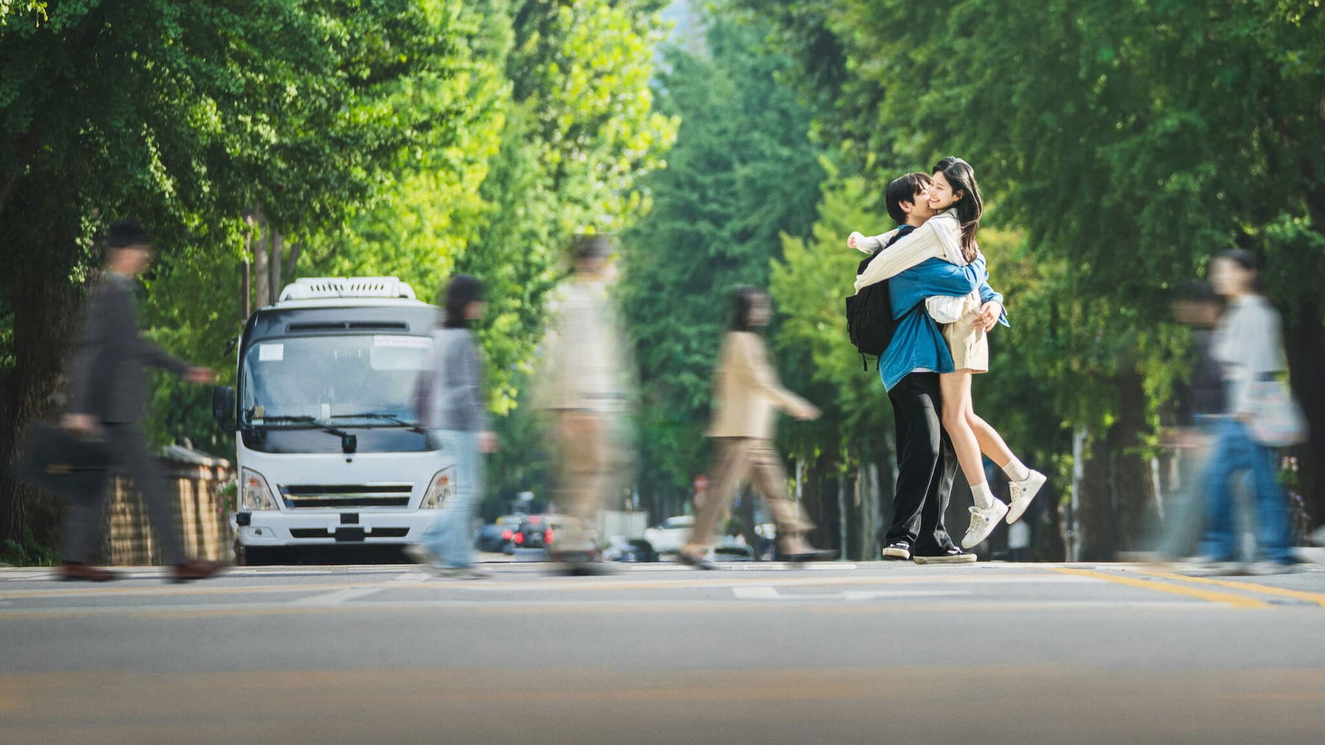 Încă strălucește