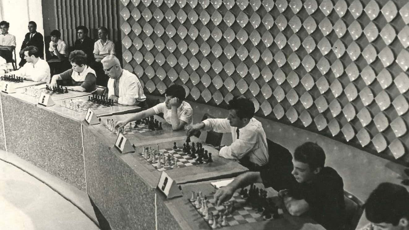 Сім кроків за обрій