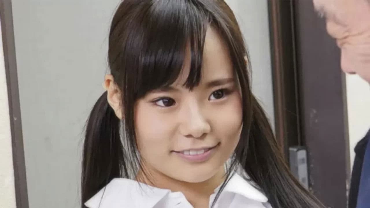 父・祖父のすぐ側でイタズラされても抵抗出来ない男湯ギリギリOK娘