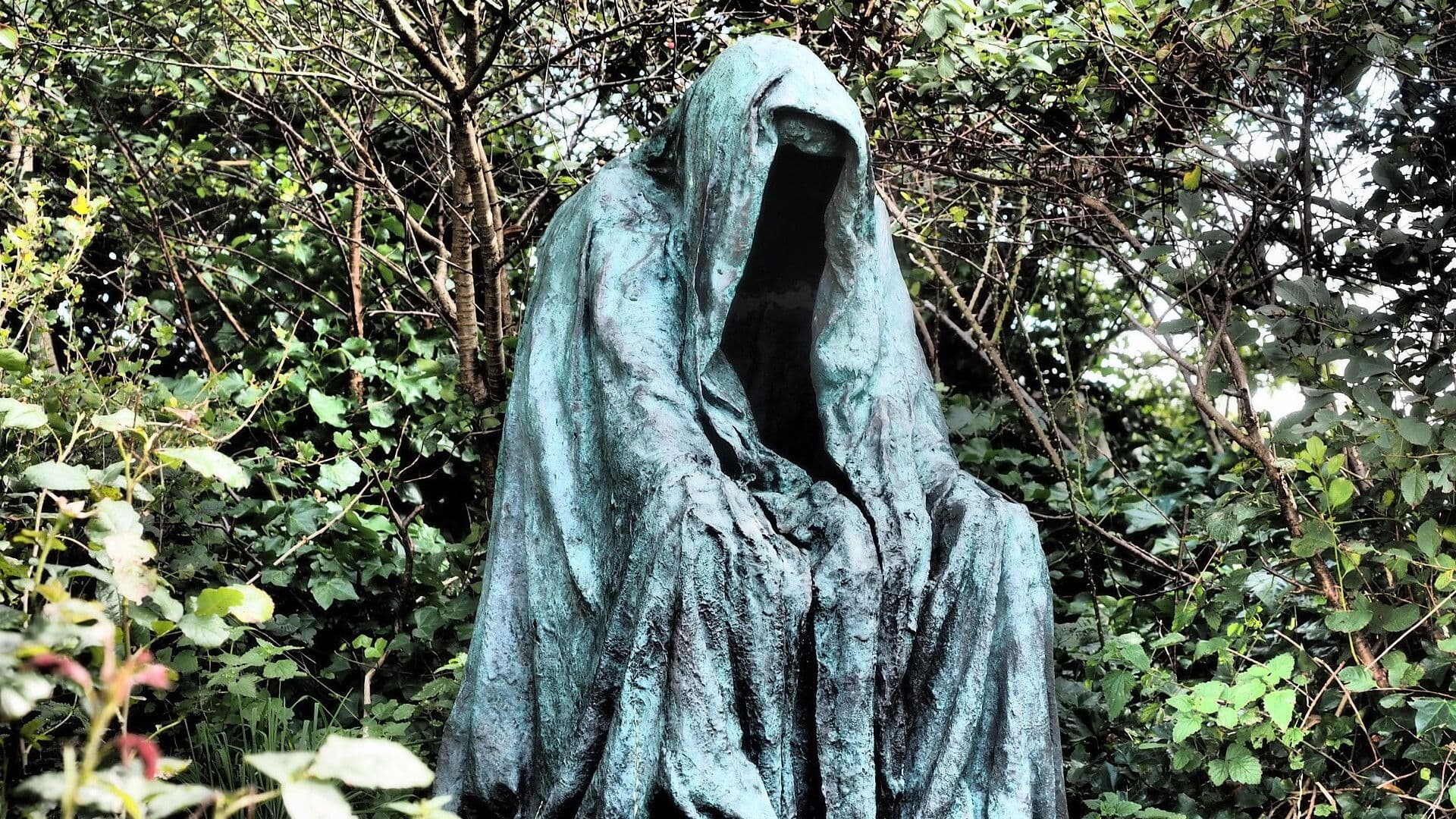 Nós que Aqui Estamos Por Vós Esperamos