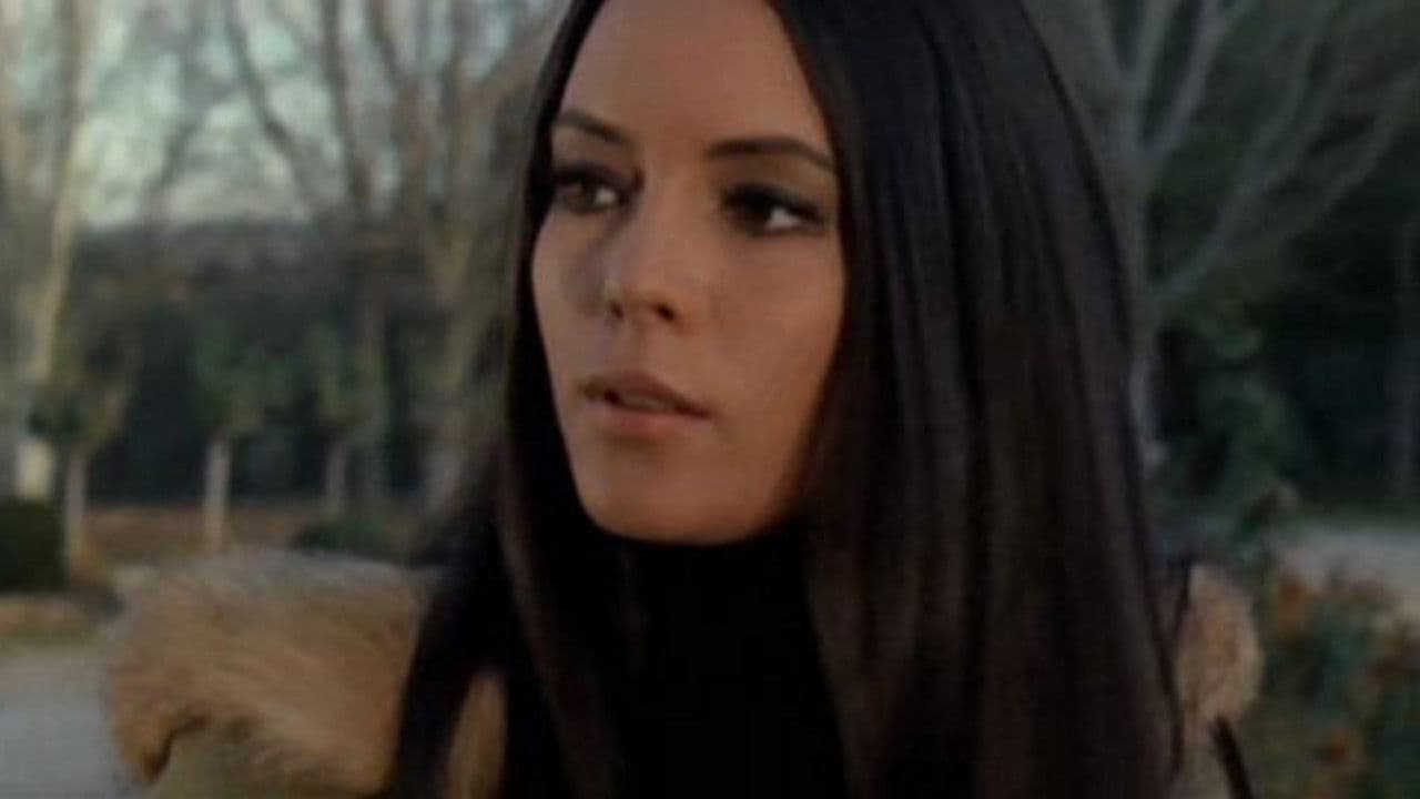 Ragazza tutta nuda assassinata nel parco