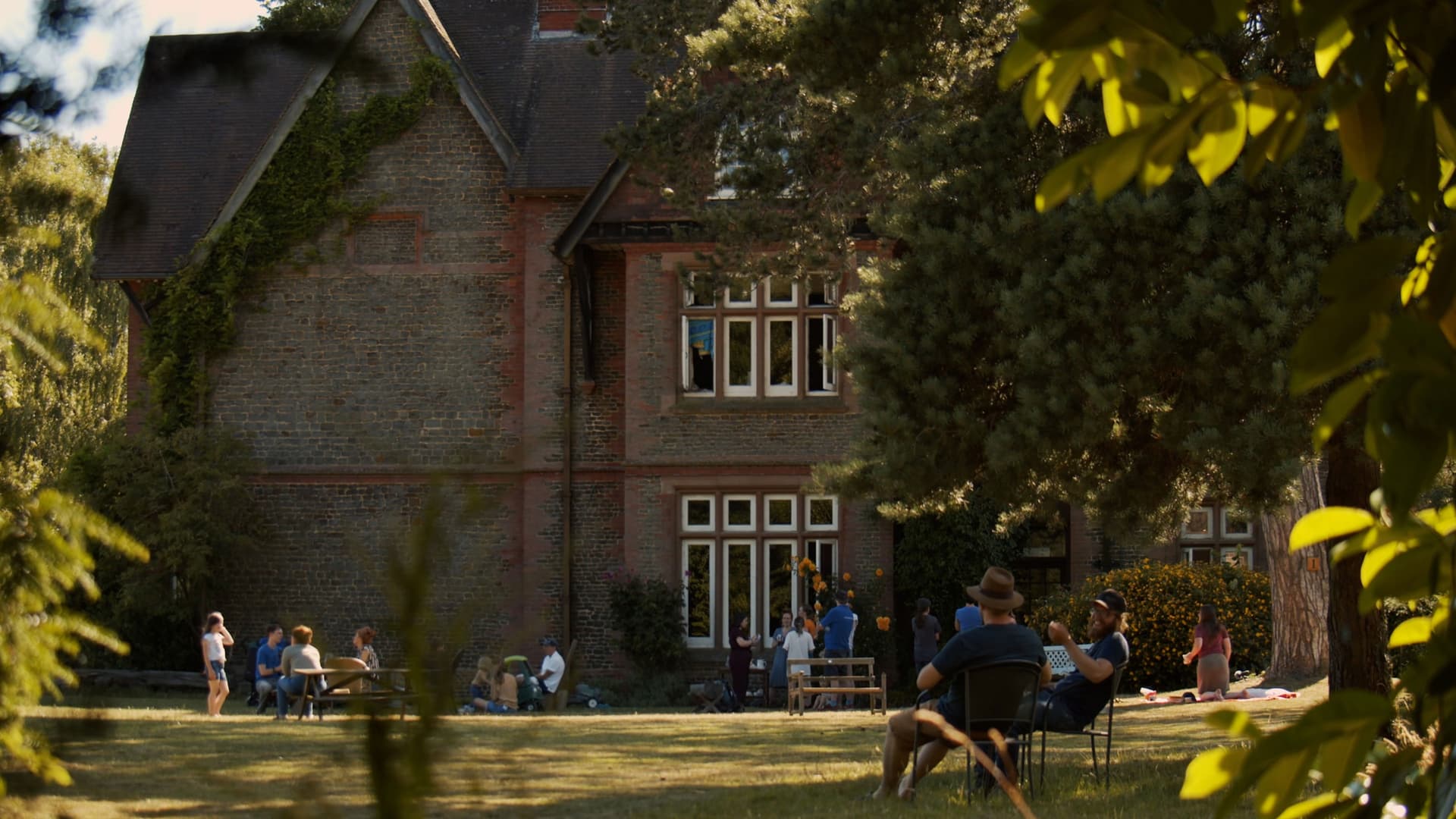 A Kingdom of Tea & Strangers