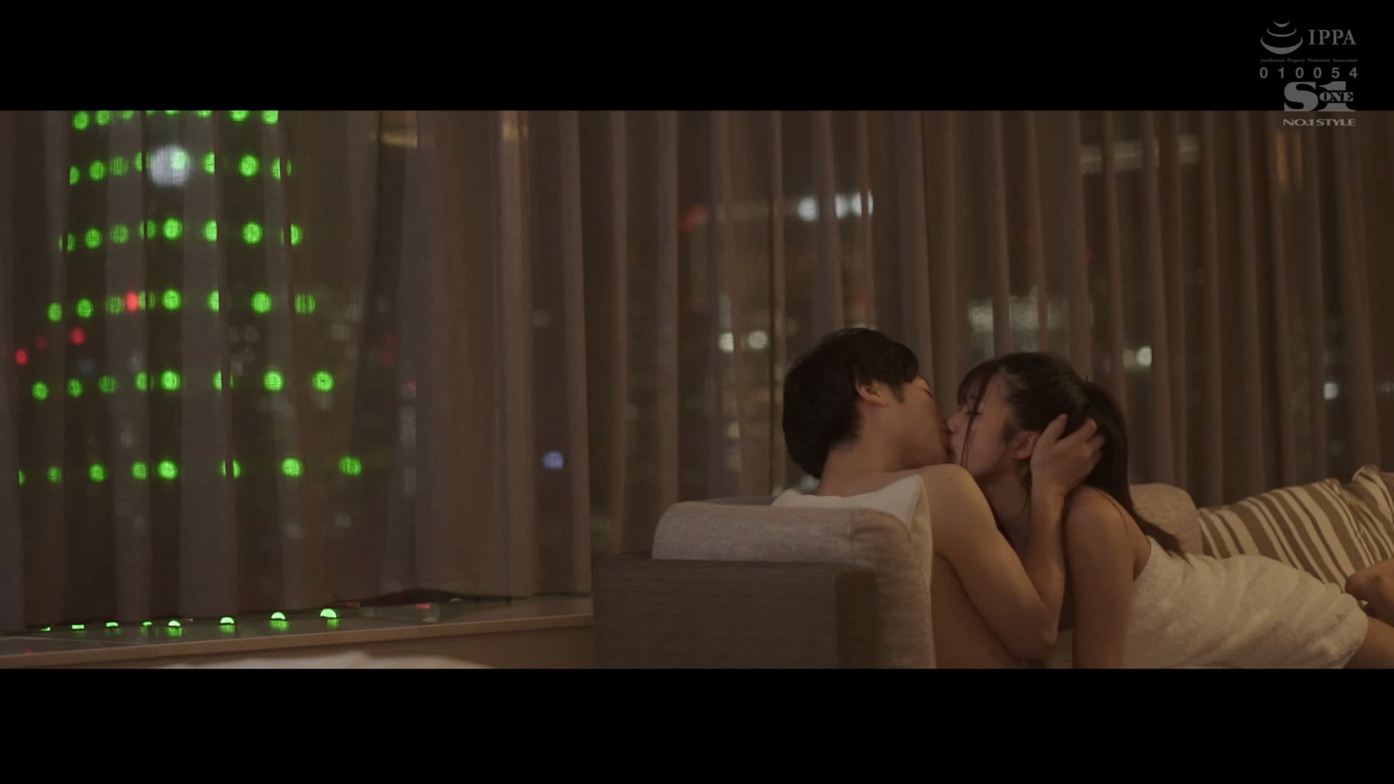 照れて、惚れて、イキ止まない。ホテルでじっくりねっとり何度も何度も求め合う丸一日中ヤリまくり濃密デート 川越にこ