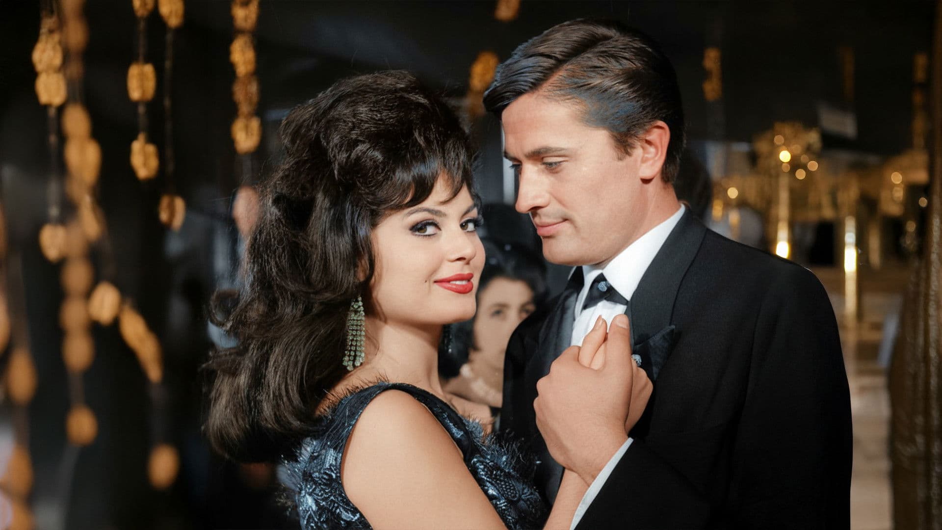 Gözleri Ömre Bedel