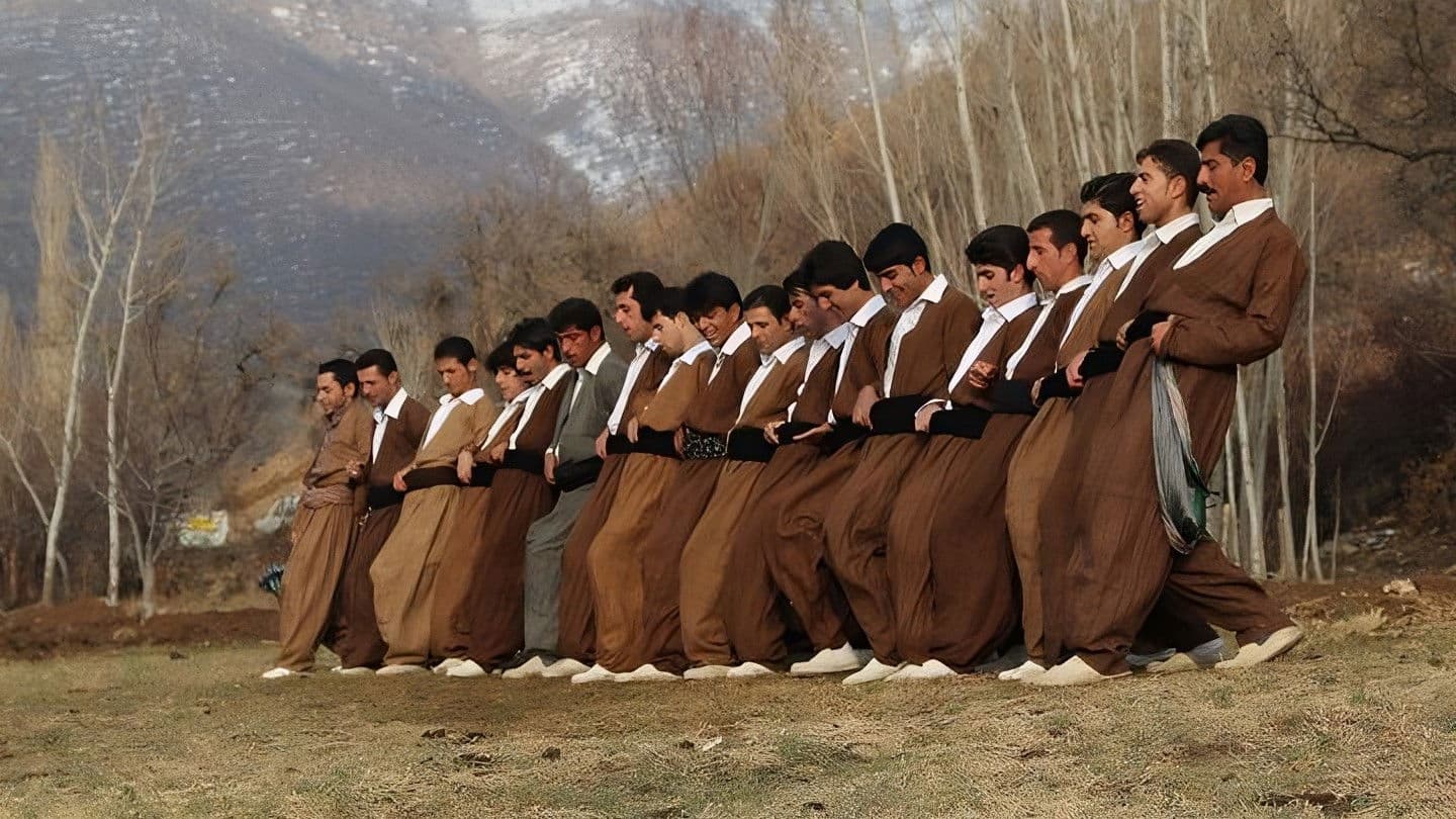 با پیاوەکانمان سەما بکەن