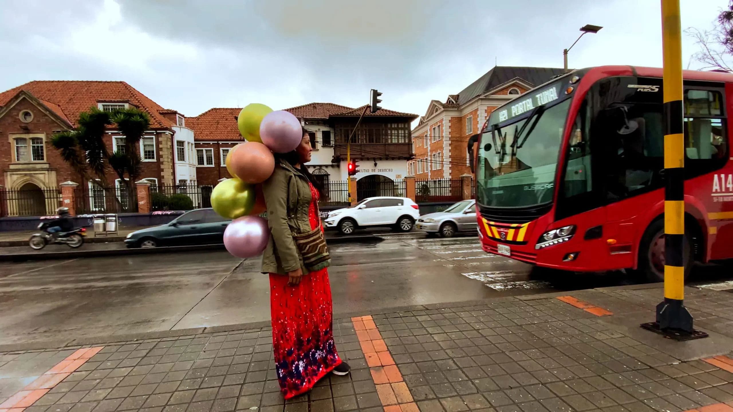 Pe ataju jumali / Ar Quente