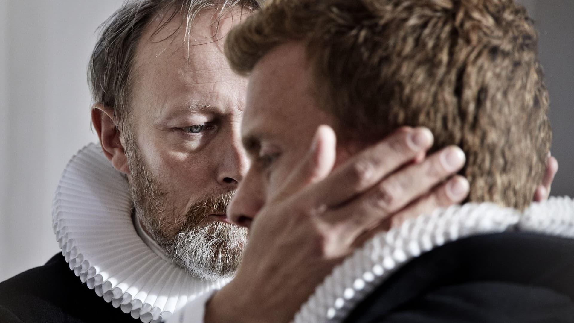 În mijlocul furtunii