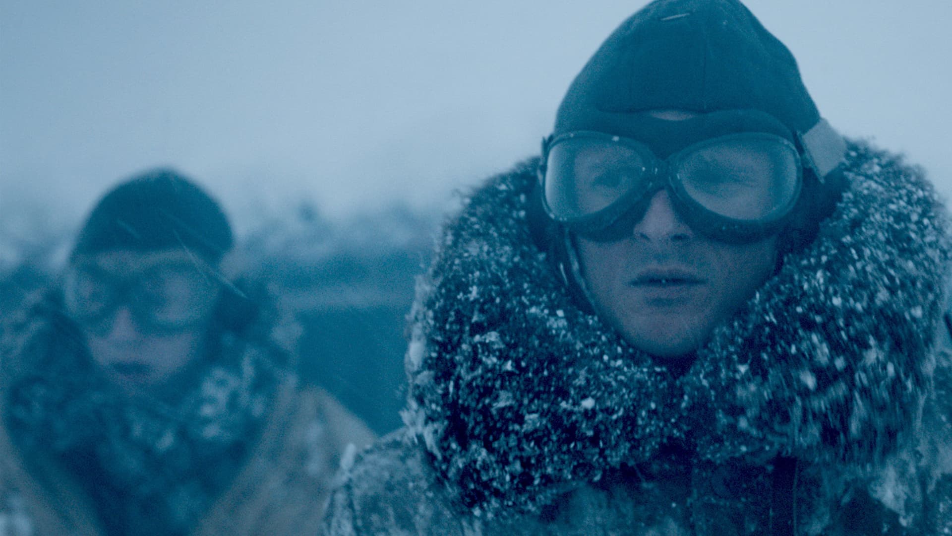 În mijlocul pustiului alb