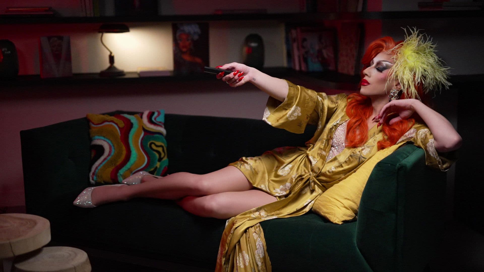 Sous les paillettes, la rage: une histoire du Drag