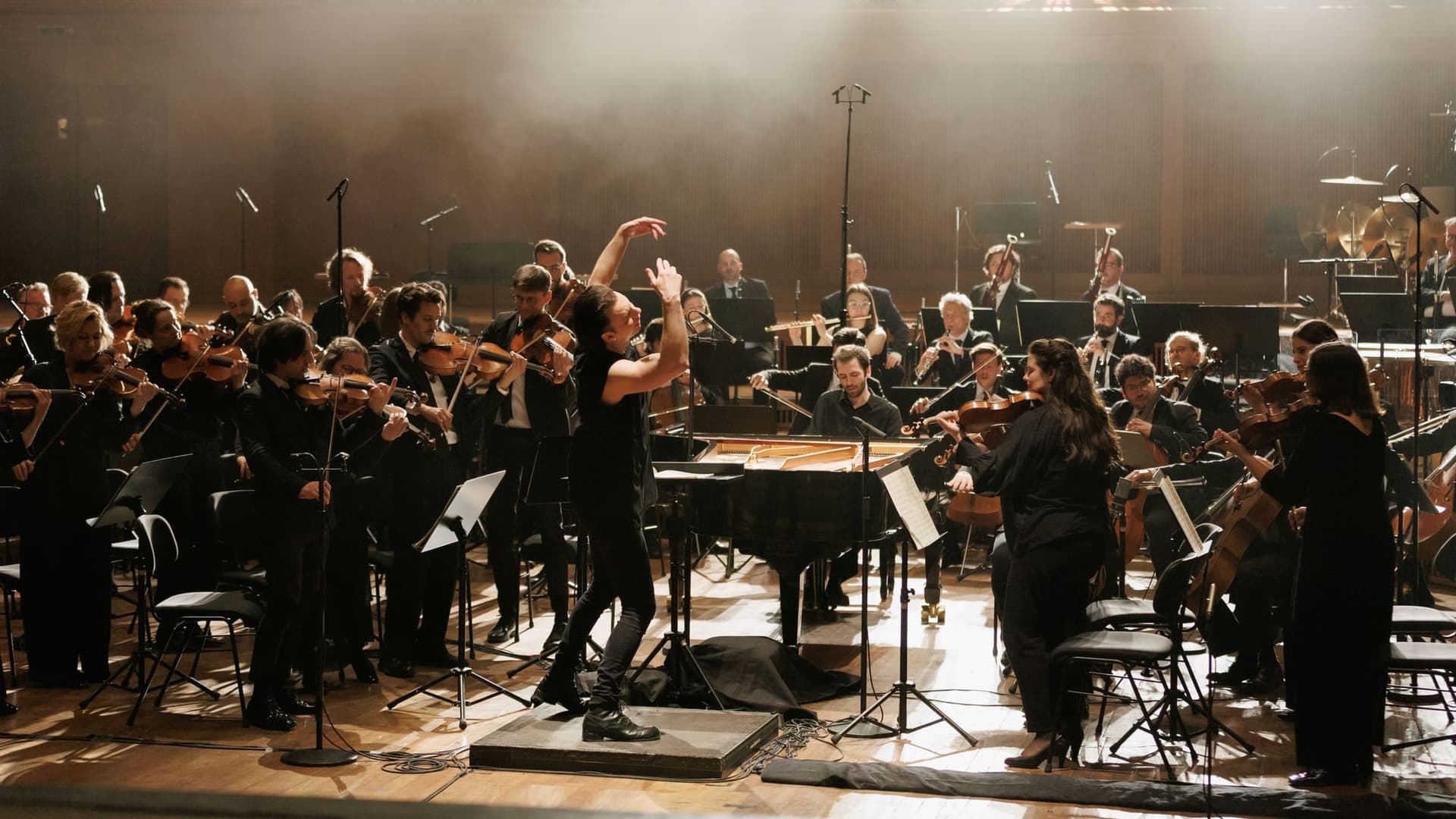 Teodor Currentzis conducts Brahms and Mahler