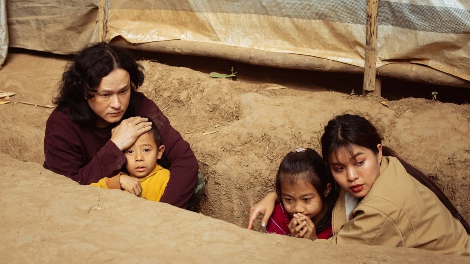 ပြုံးပြုံးလေး