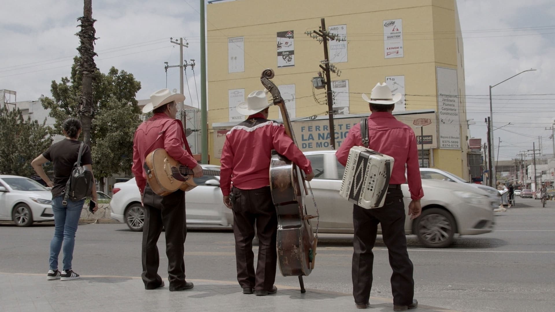 Con cuerdas y acordeón