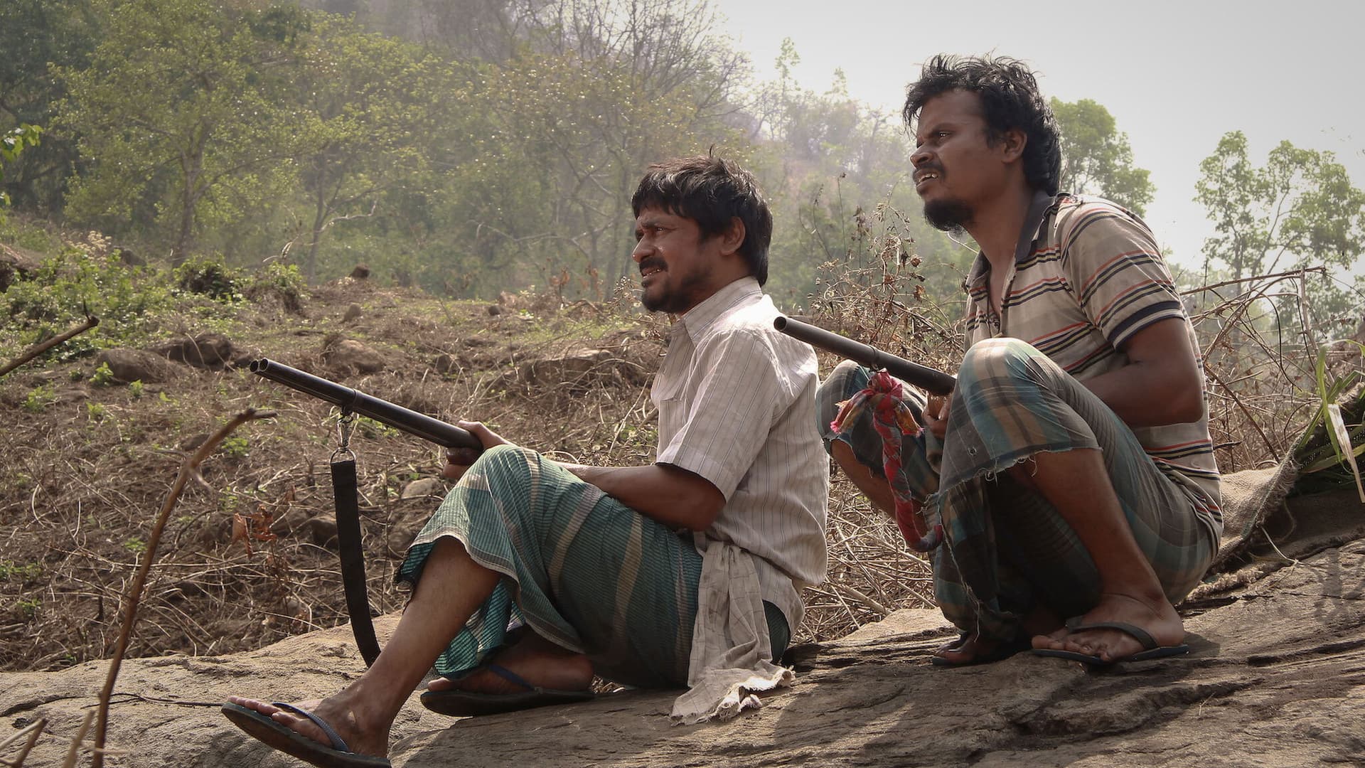 Trei arme fumegânde