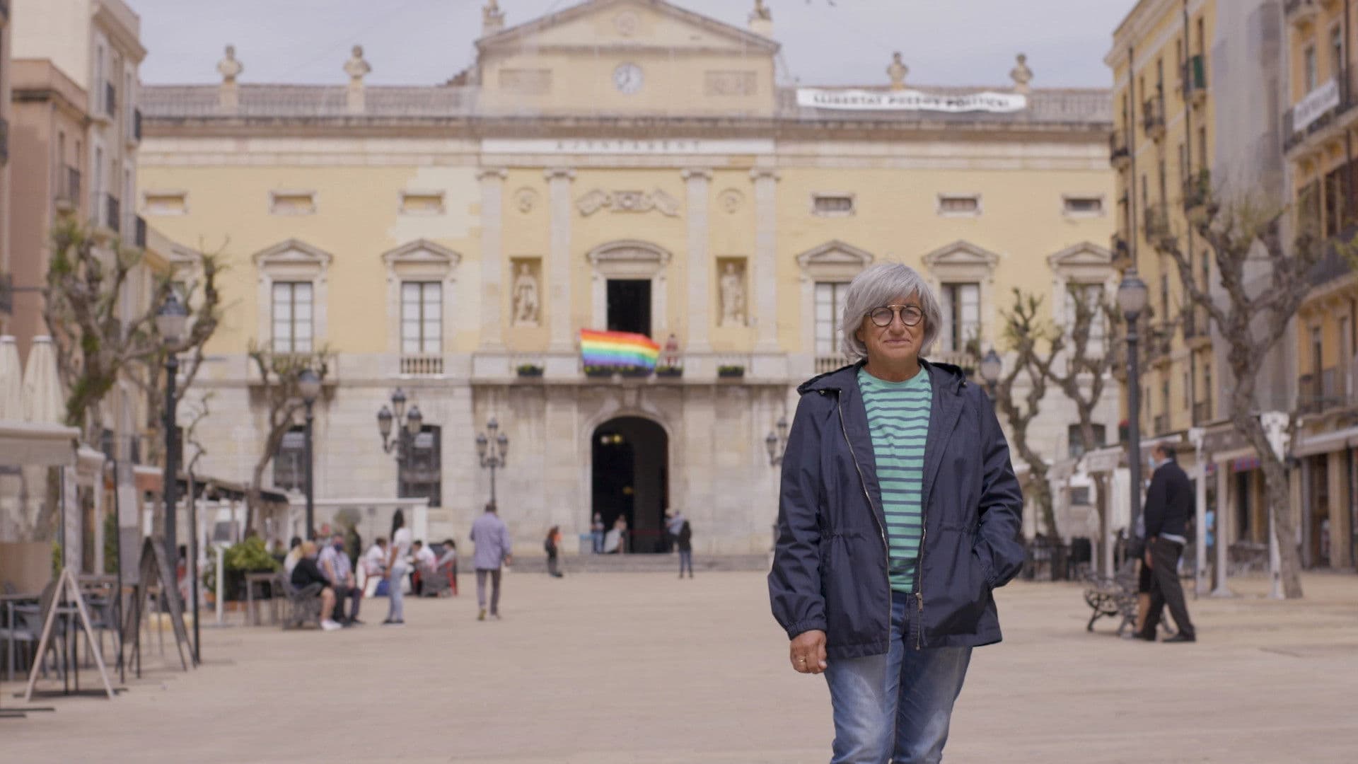 Una ciutat de mussols