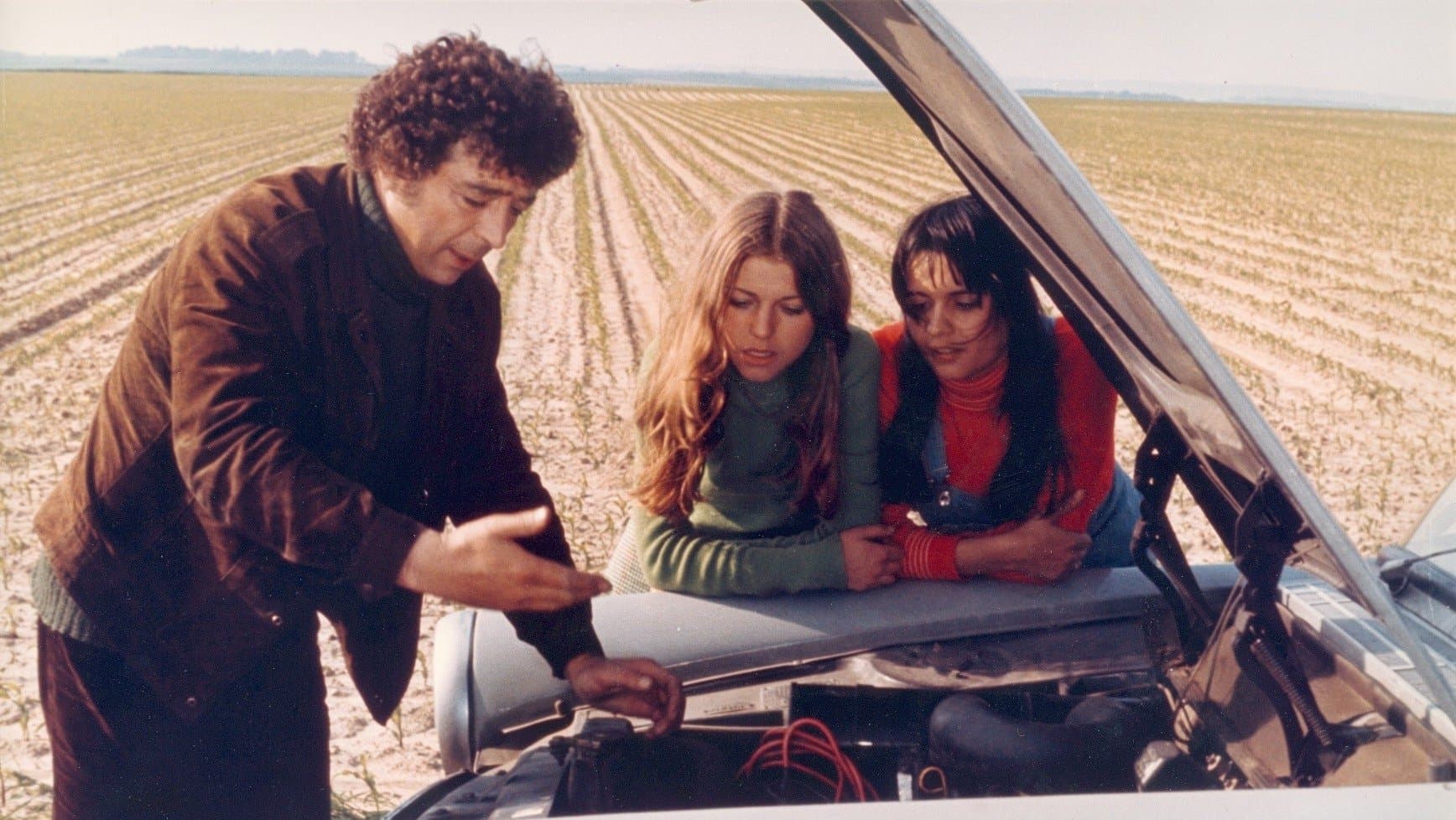 Charlie și cele două gagici