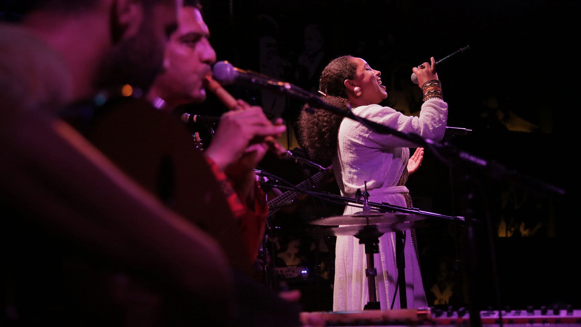 بعيدا عن النيل