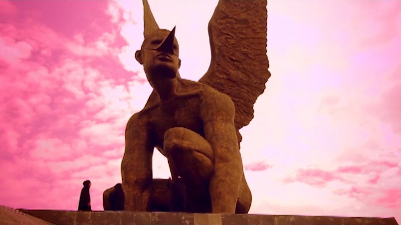 Eclipse of the Ectoparasite